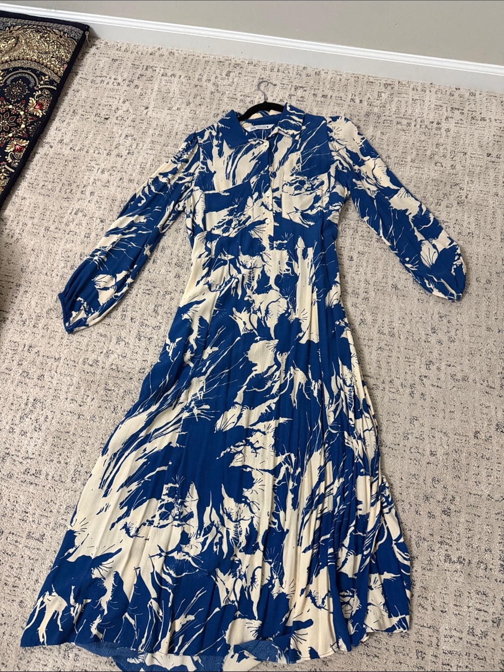 Zara Blue and Cream Abstract Print Maxi Dress
